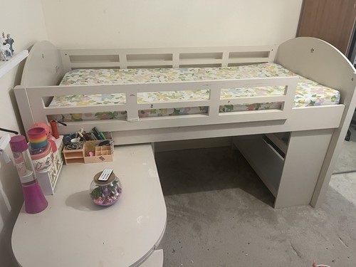 Mid sleeper bed - bed, with