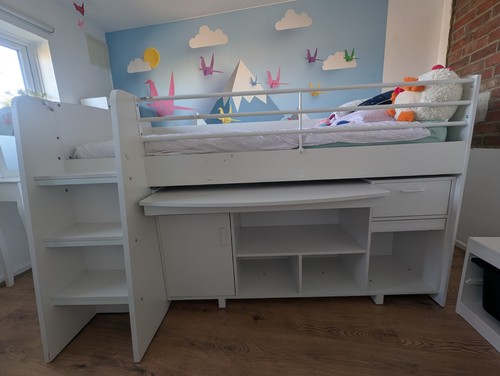 Mid sleeper with - mid, desk